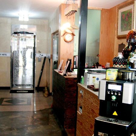 מוקפו Ekonomy Hotel מראה חיצוני תמונה